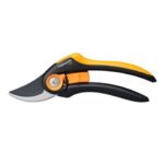 Секатор плоскостной FISKARS Plus Smartfit  P541